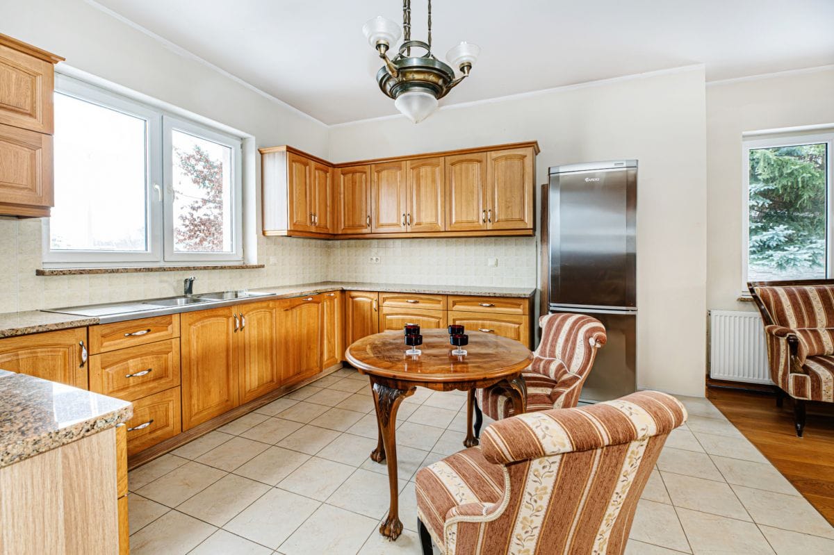 Dom 5 pokojowe na Sprzedaż