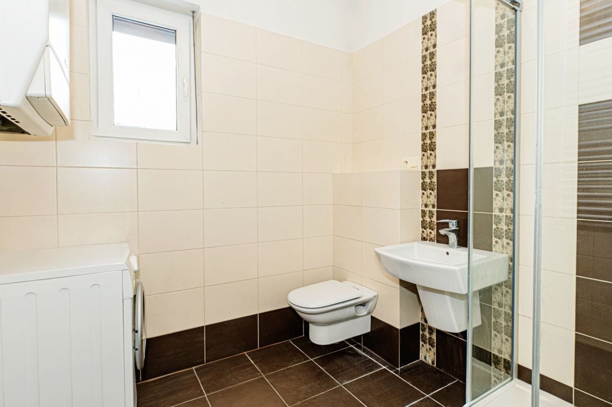 Dom 5 pokojowe na Sprzedaż