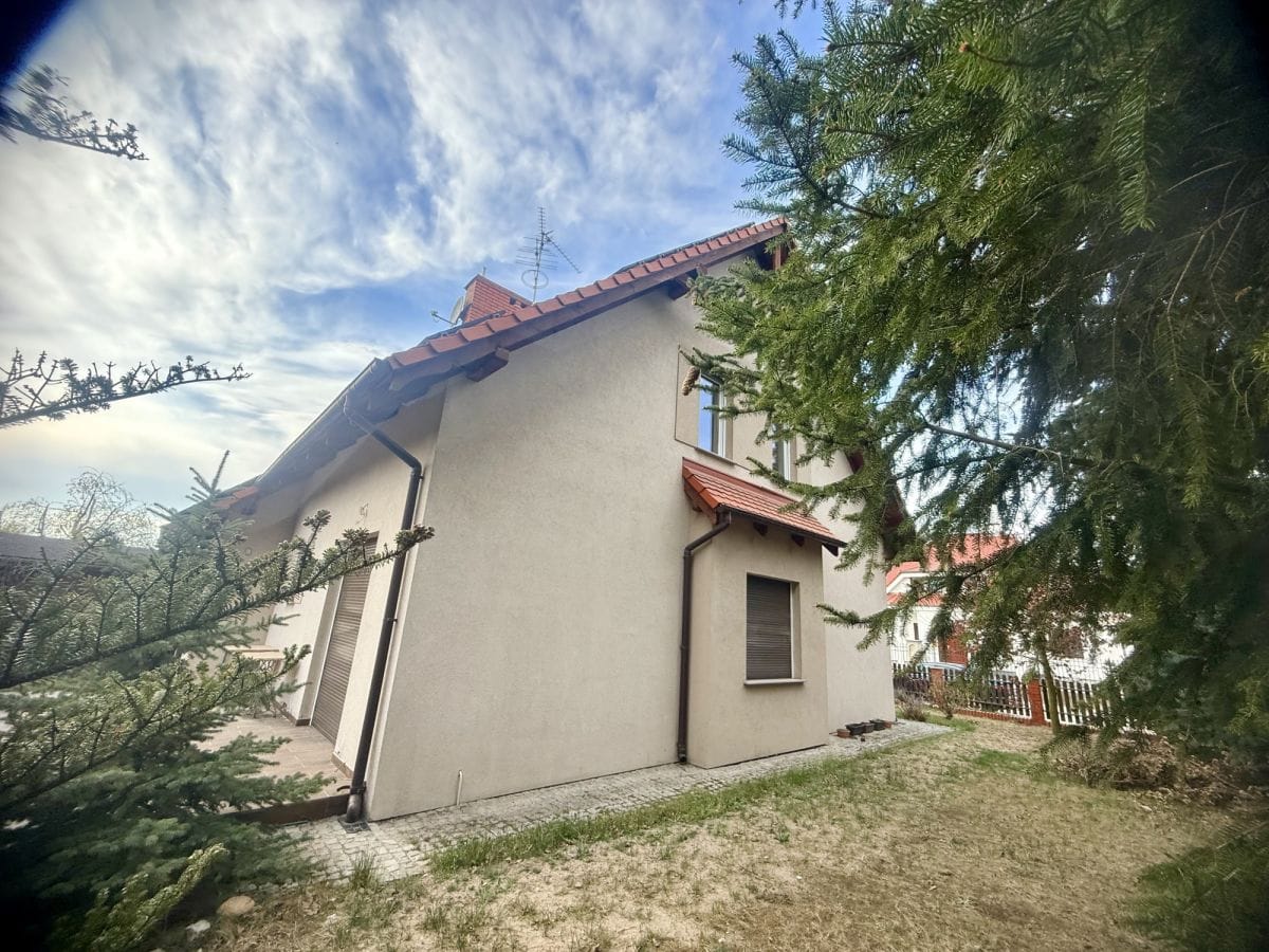 Dom 5 pokojowe na Sprzedaż