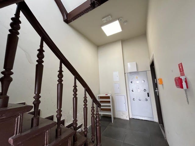 Mieszkanie 10 pokojowe na Sprzedaż