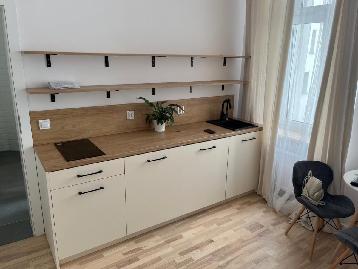 Mieszkanie 10 pokojowe na Sprzedaż