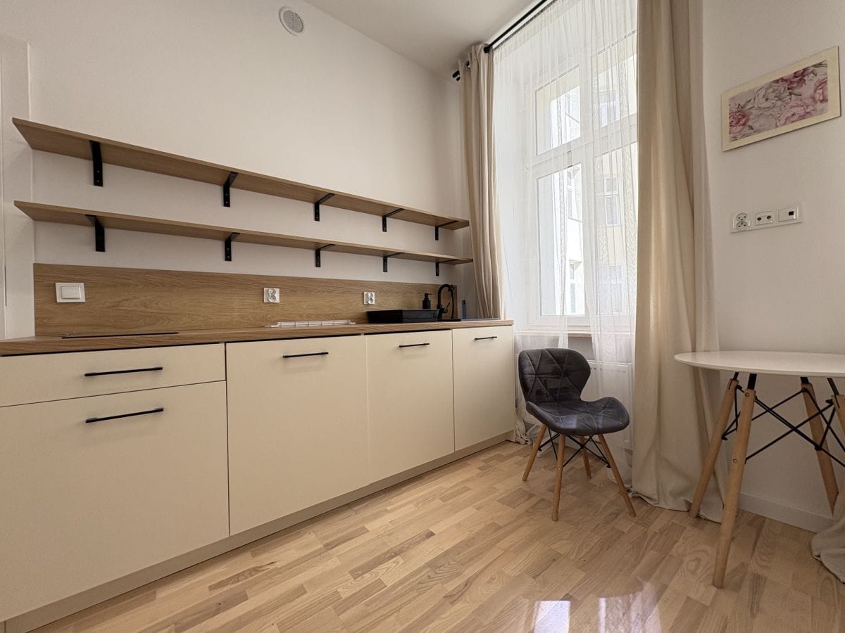 Mieszkanie 1 pokojowe na Sprzedaż