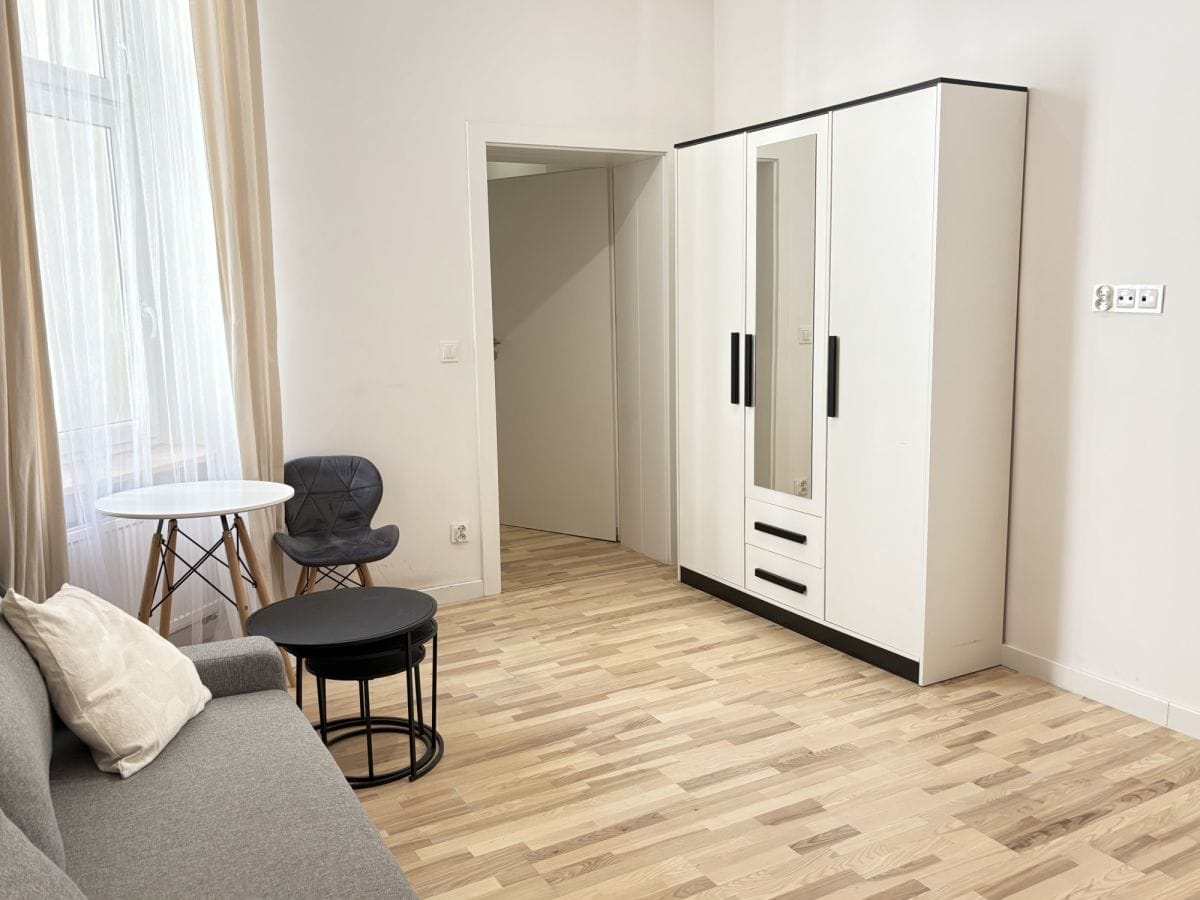 Mieszkanie 1 pokojowe na Sprzedaż