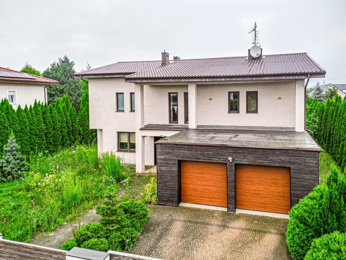 Dom 5 pokojowe na Sprzedaż