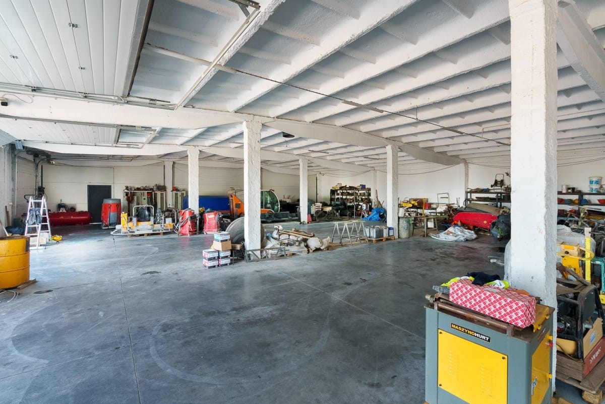 Lokal użytkowy  pokojowe na Sprzedaż