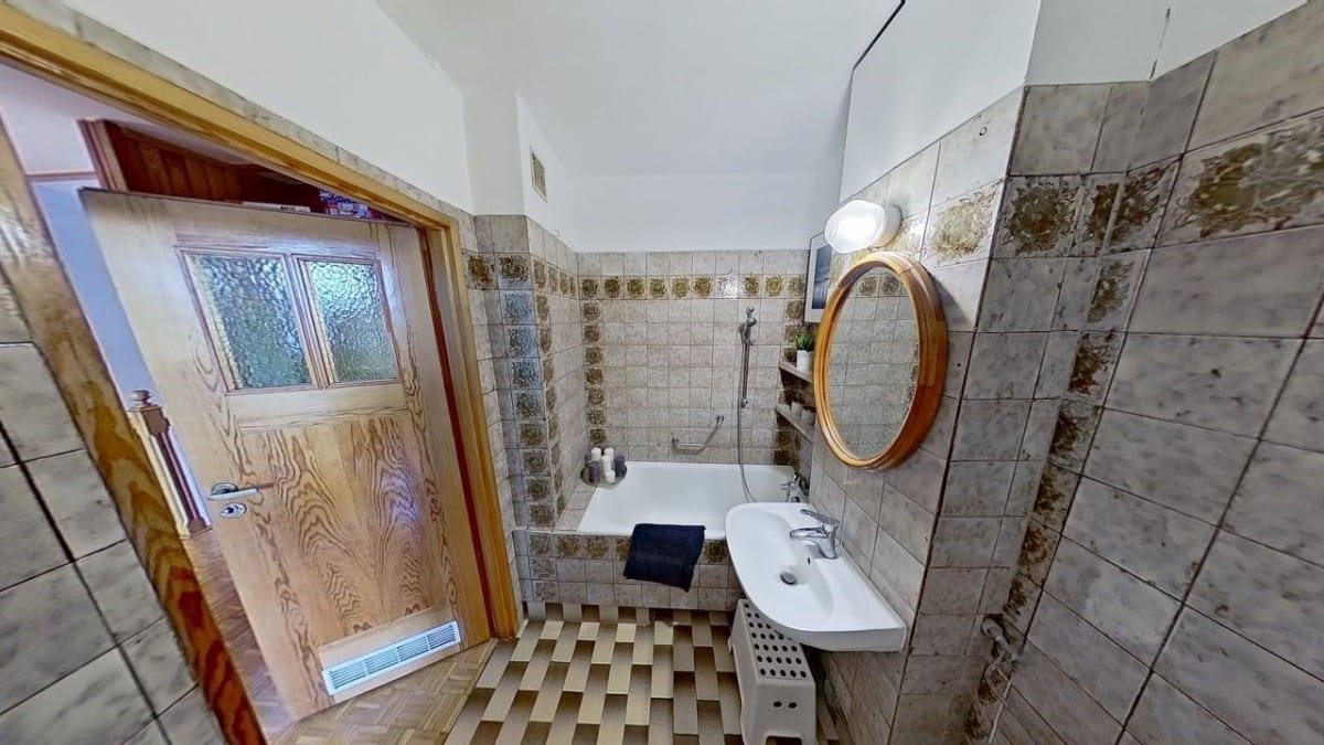 Dom 4 pokojowe na Sprzedaż