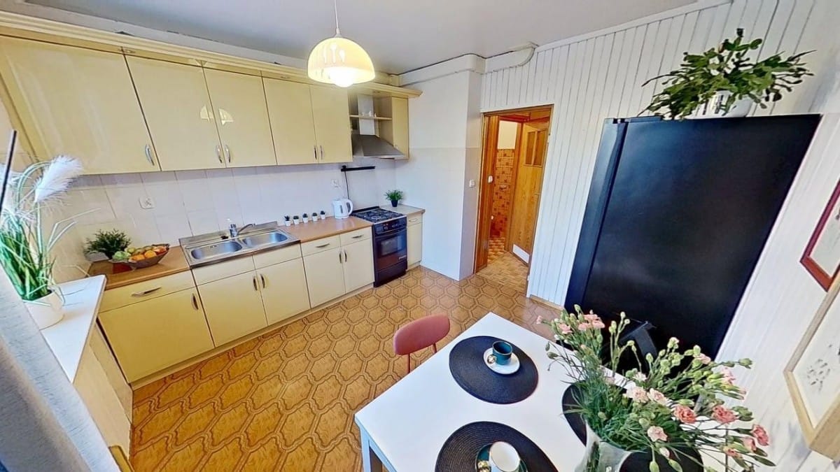 Dom 4 pokojowe na Sprzedaż