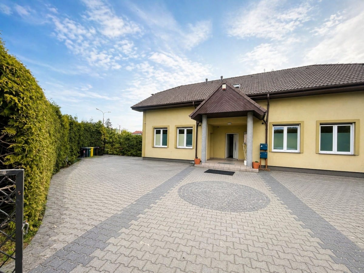 Lokal użytkowy  pokojowe na Wynajem