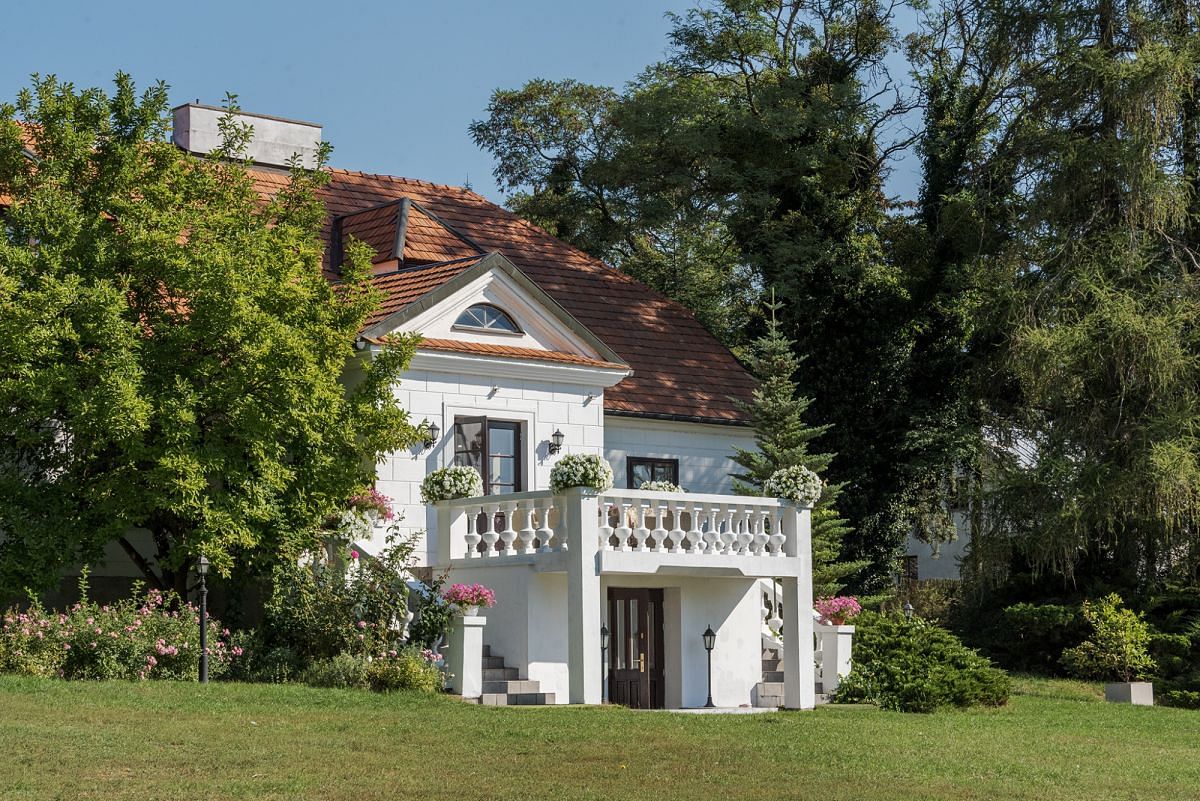 Lokal użytkowy  pokojowe na Sprzedaż