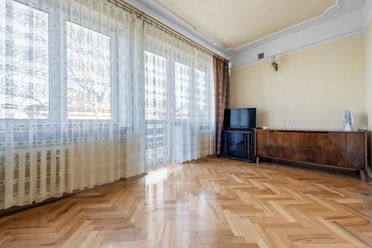 Dom 7 pokojowe na Sprzedaż