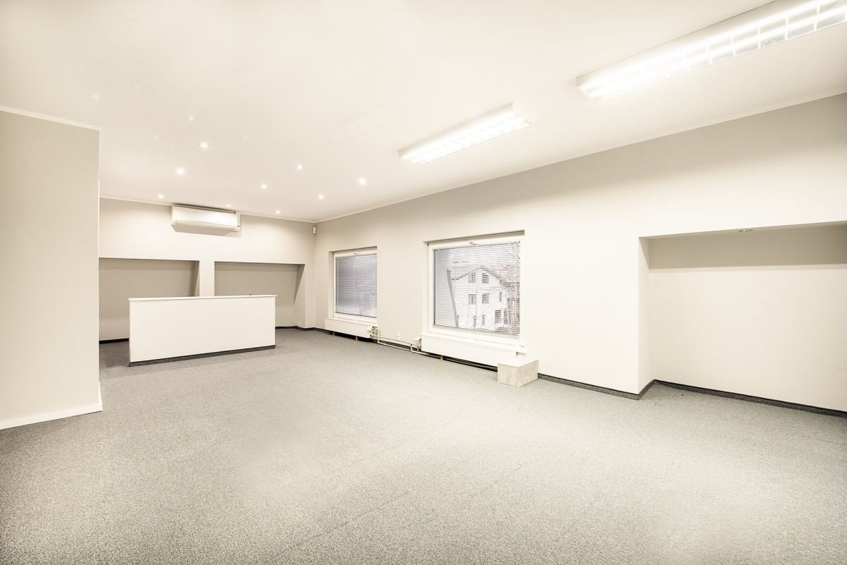 Dom 5 pokojowe na Sprzedaż