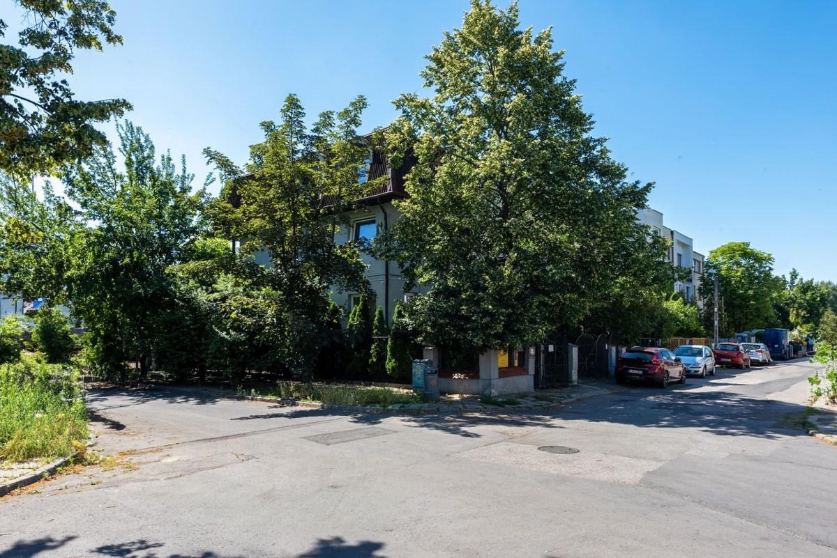 Lokal użytkowy  pokojowe na Sprzedaż