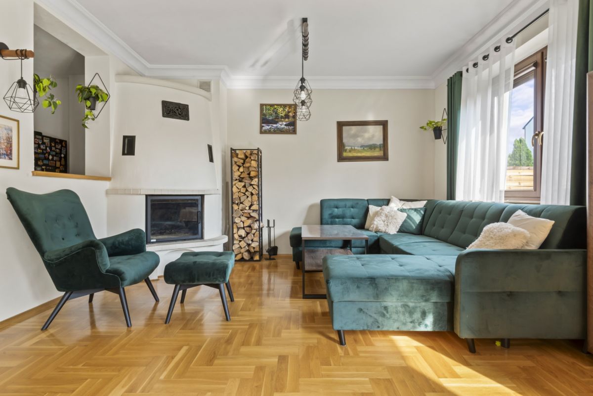 Dom 6 pokojowe na Sprzedaż