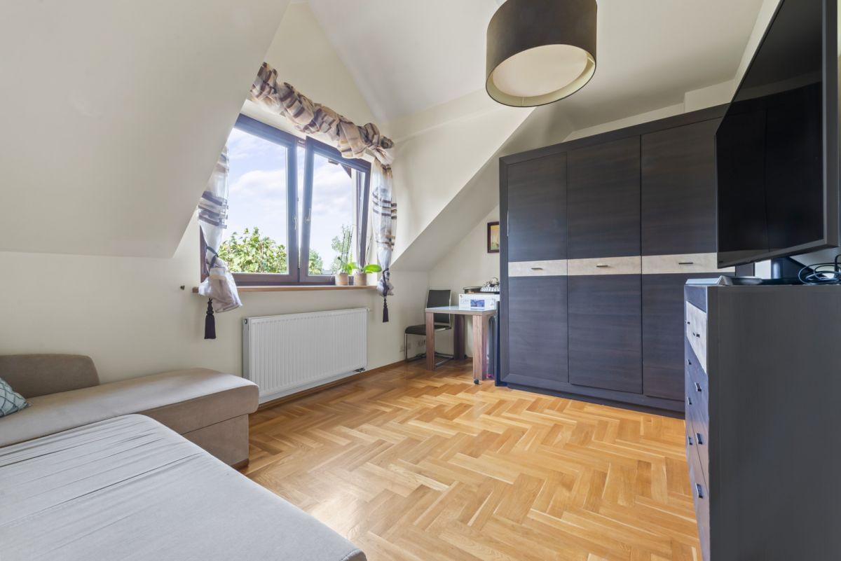 Dom 6 pokojowe na Sprzedaż