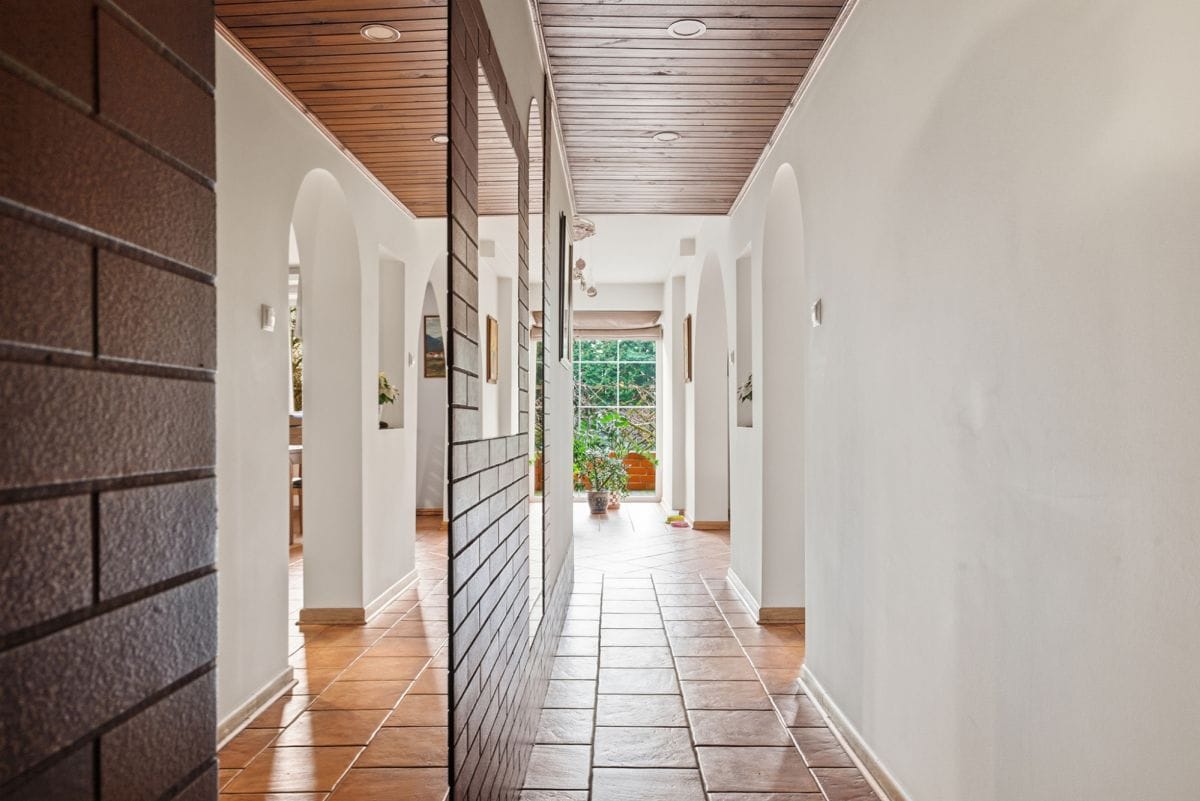 Dom 8 pokojowe na Sprzedaż