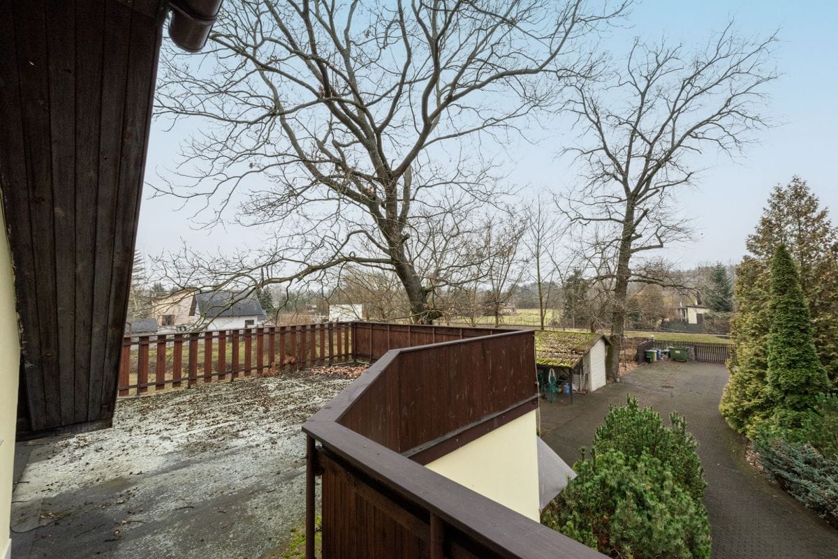 Dom 8 pokojowe na Sprzedaż