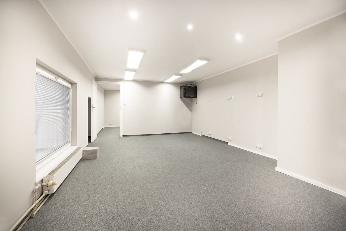 Lokal użytkowy  pokojowe na Sprzedaż