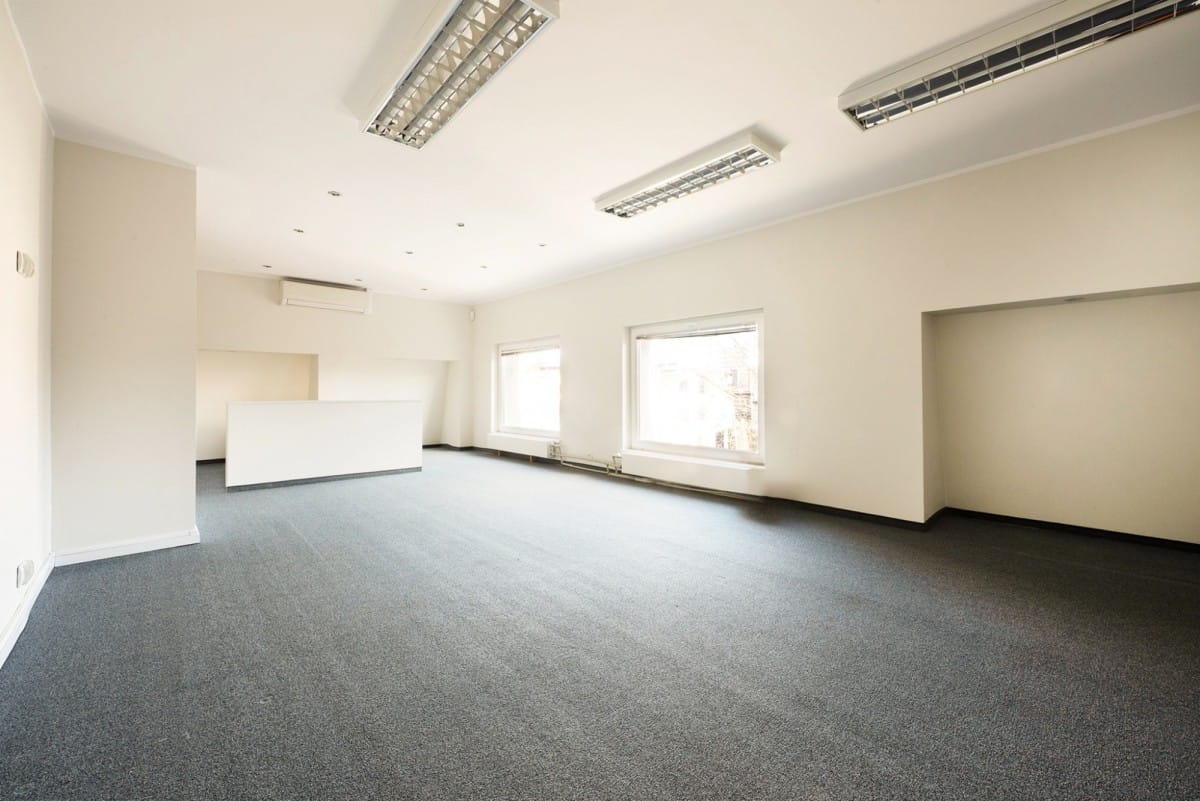 Lokal użytkowy  pokojowe na Sprzedaż