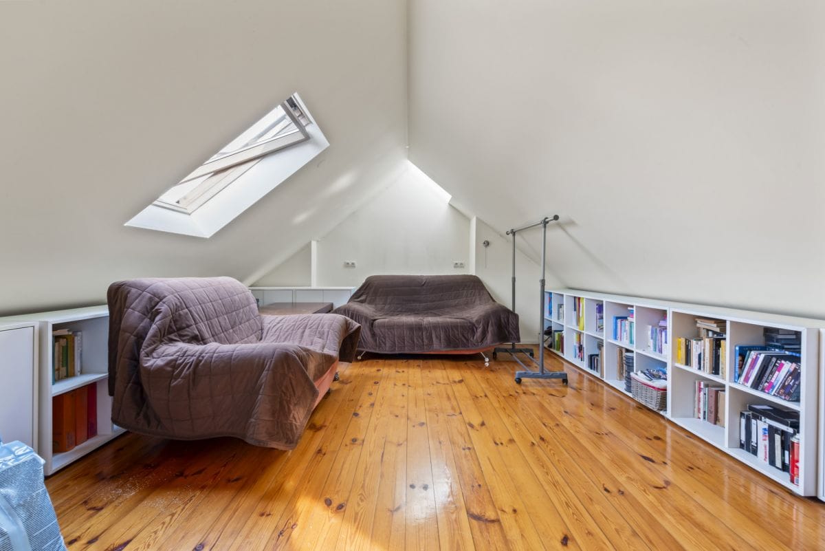 Dom 6 pokojowe na Sprzedaż