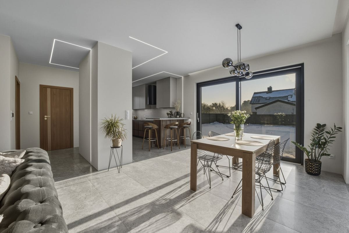 Dom 5 pokojowe na Sprzedaż