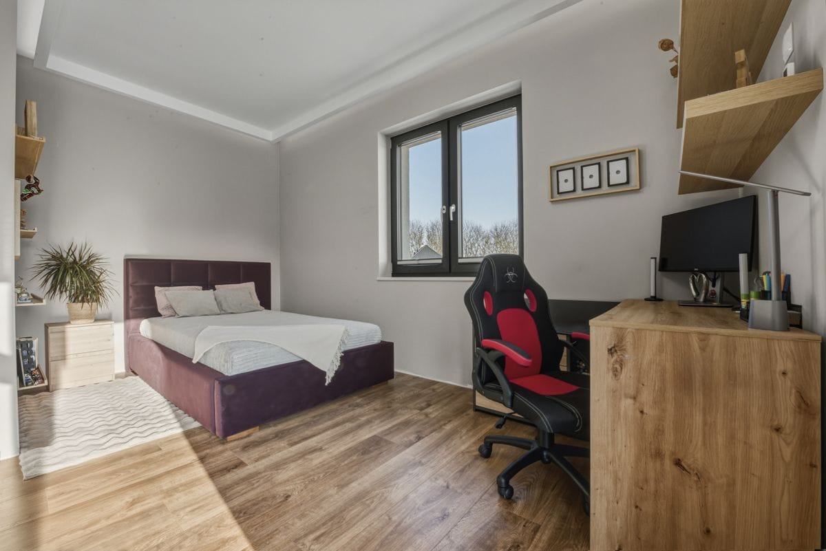 Dom 5 pokojowe na Sprzedaż