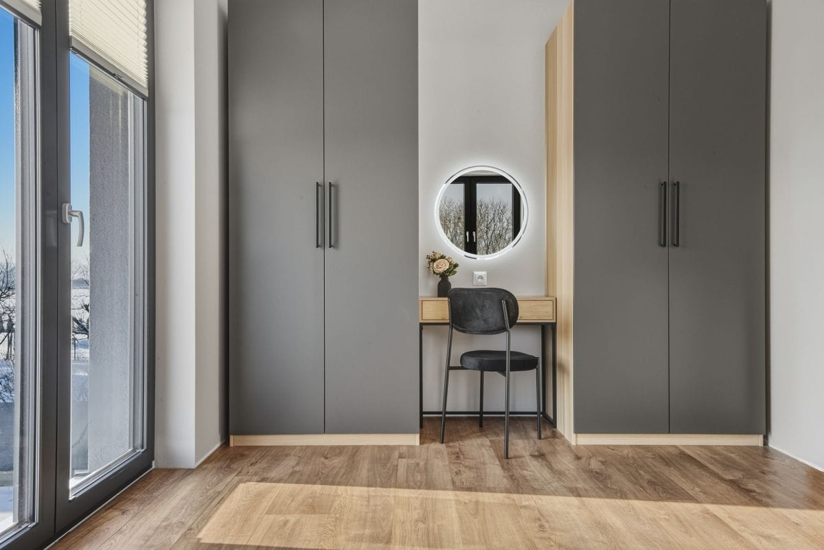 Dom 5 pokojowe na Sprzedaż