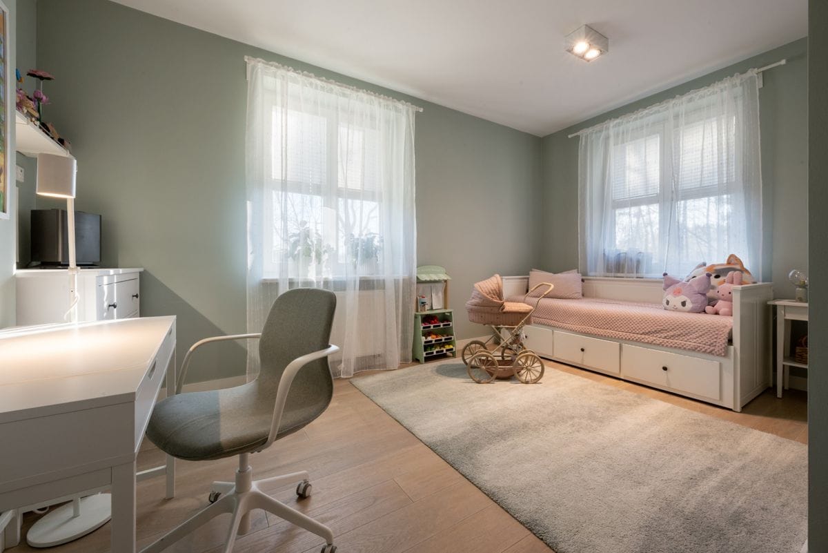 Dom 8 pokojowe na Sprzedaż