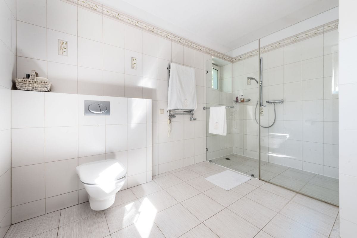 Dom 8 pokojowe na Sprzedaż