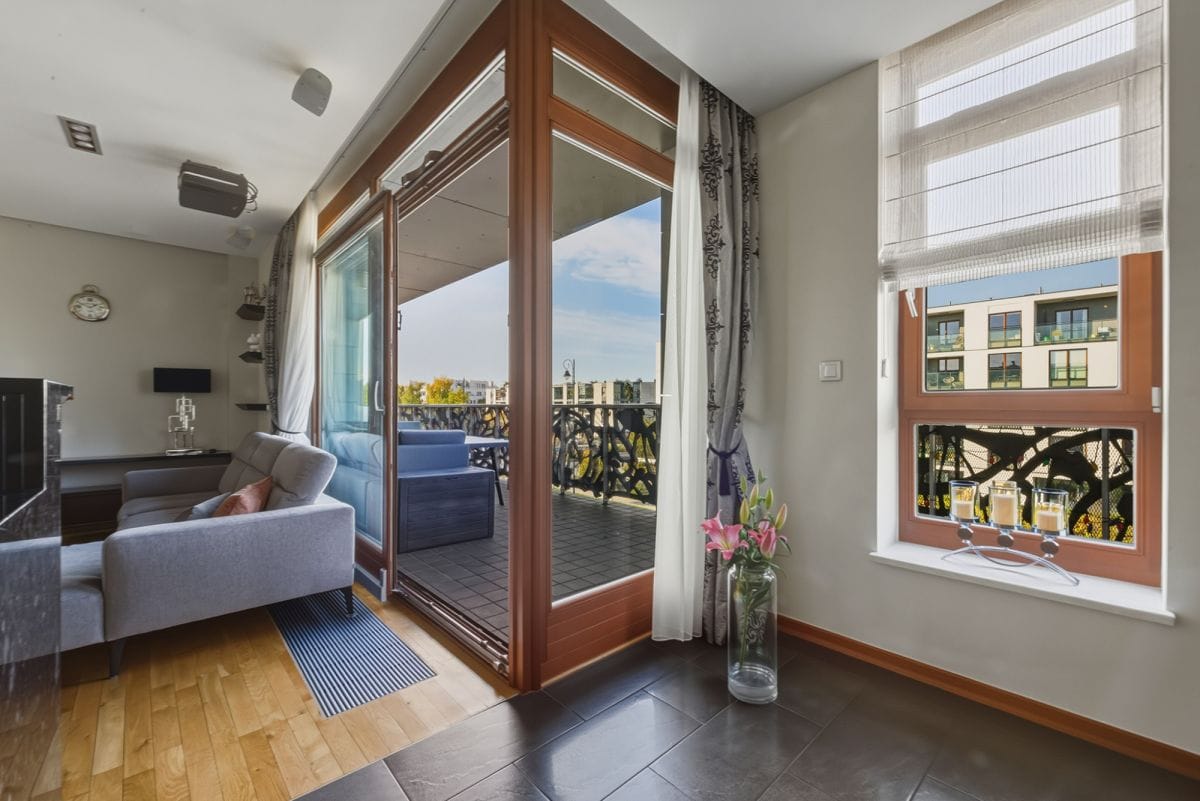 Mieszkanie 4 pokojowe na Sprzedaż