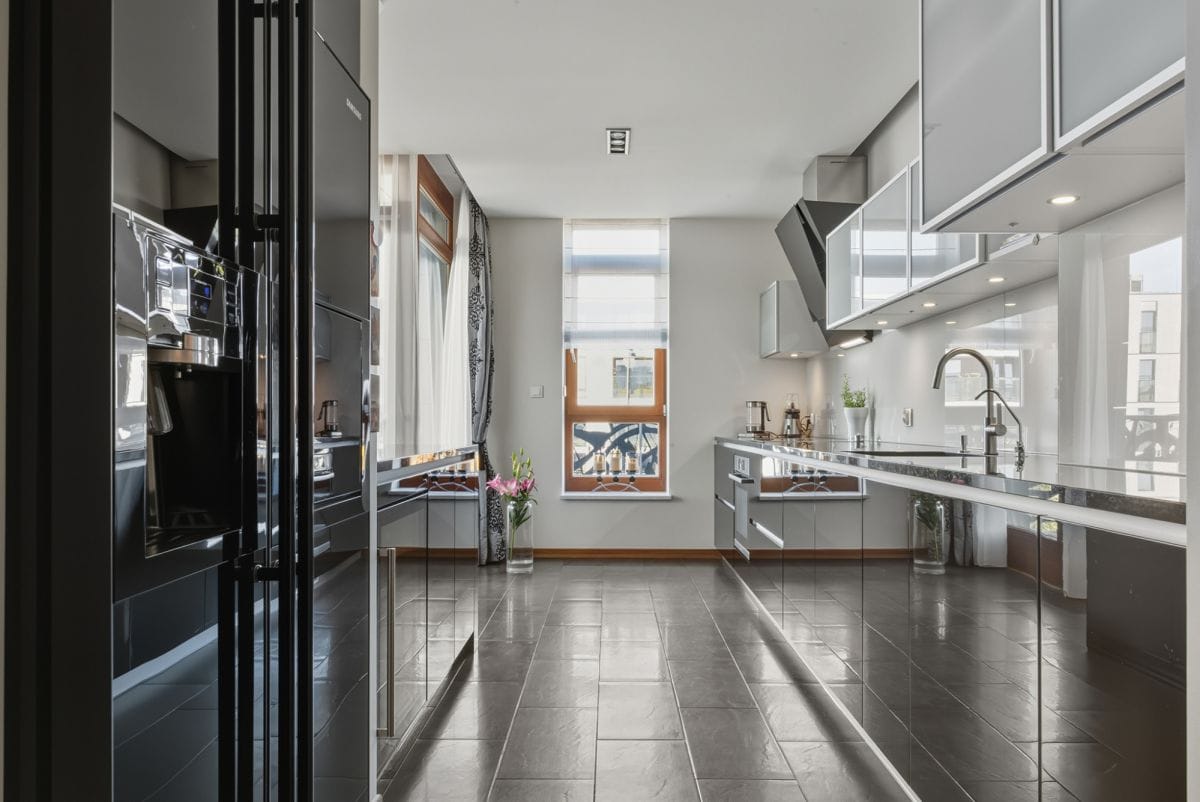 Mieszkanie 4 pokojowe na Sprzedaż