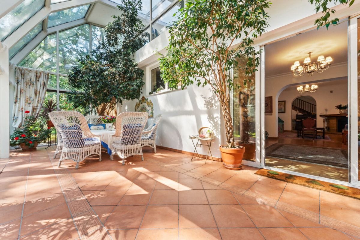 Dom 8 pokojowe na Sprzedaż