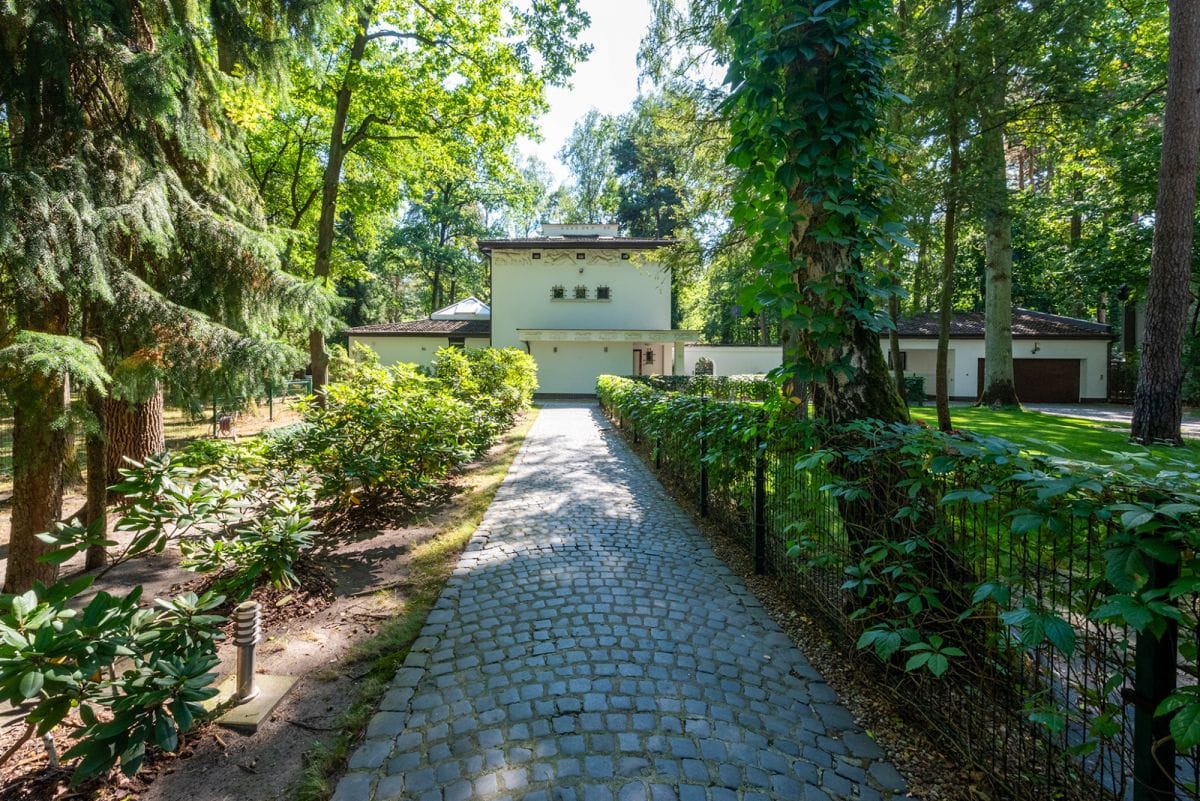 Dom 8 pokojowe na Sprzedaż