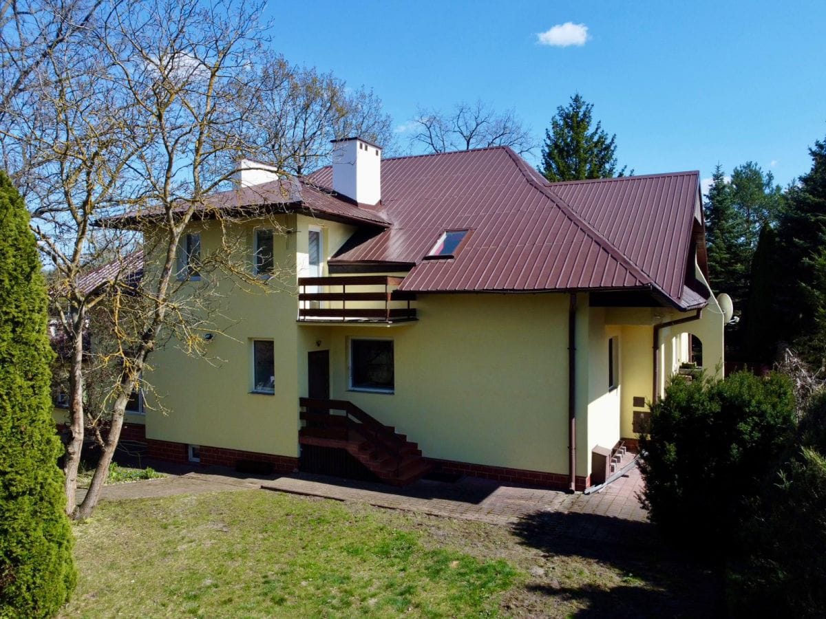 Dom 8 pokojowe na Sprzedaż