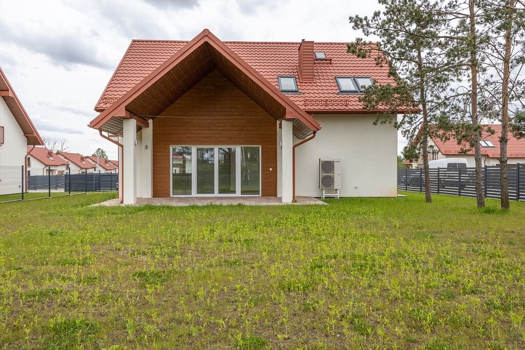 Dom 5 pokojowe na Sprzedaż