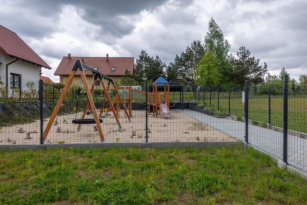 Dom 7 pokojowe na Sprzedaż