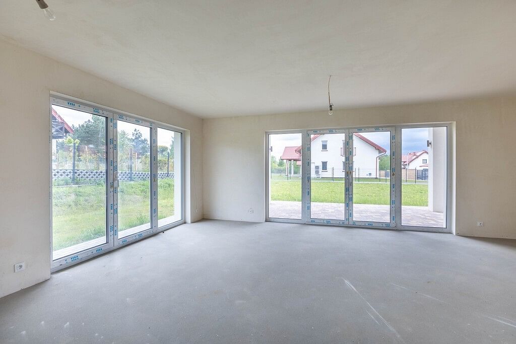 Dom 7 pokojowe na Sprzedaż