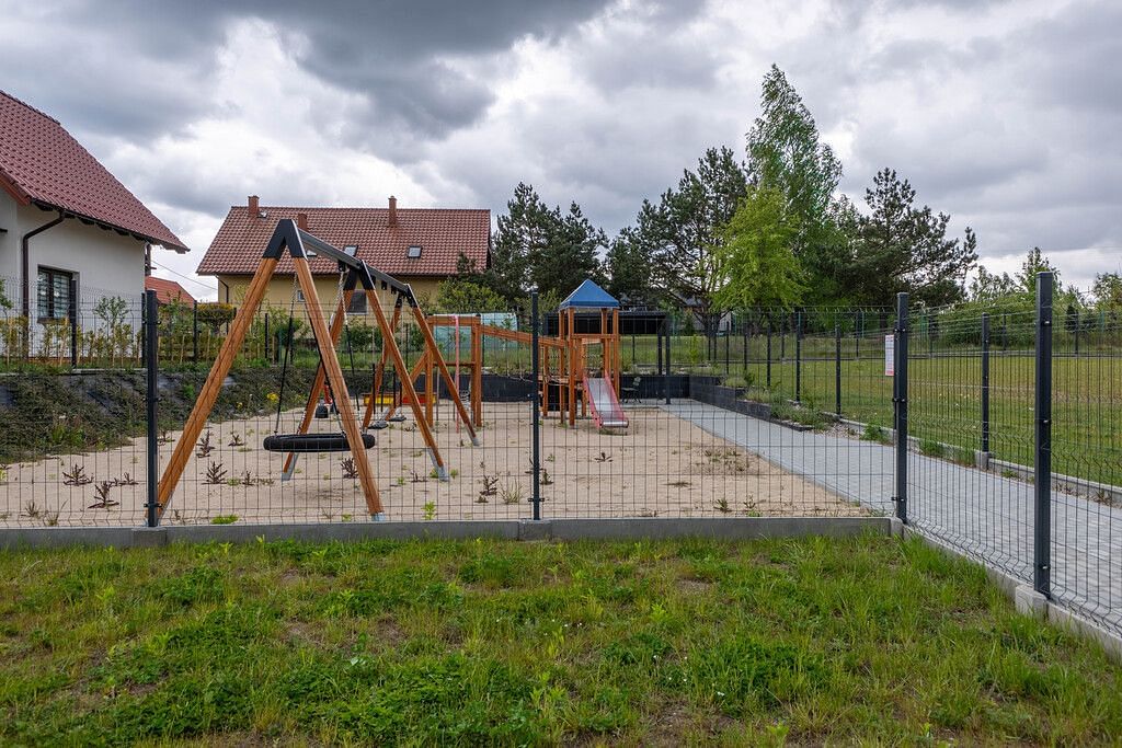 Dom 7 pokojowe na Sprzedaż