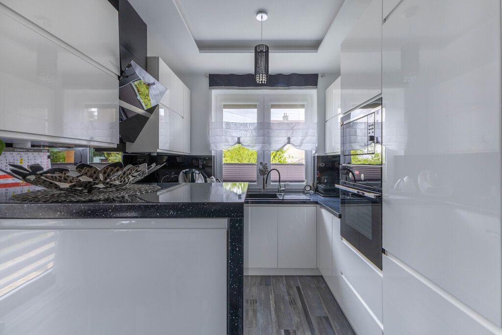 Dom 5 pokojowe na Sprzedaż