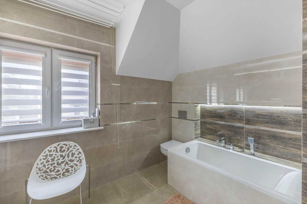 Dom 5 pokojowe na Sprzedaż