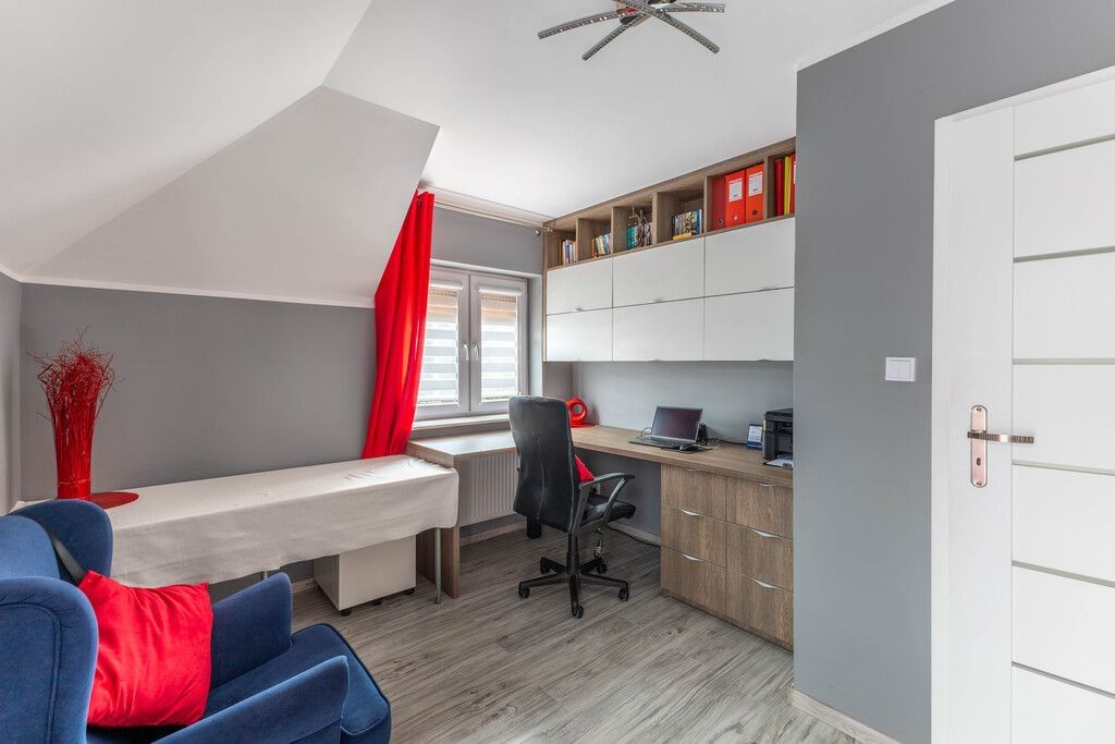 Dom 5 pokojowe na Sprzedaż