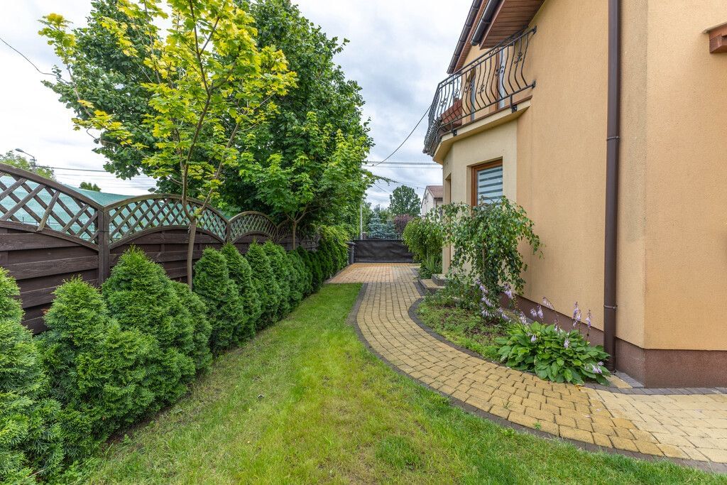 Dom 5 pokojowe na Sprzedaż