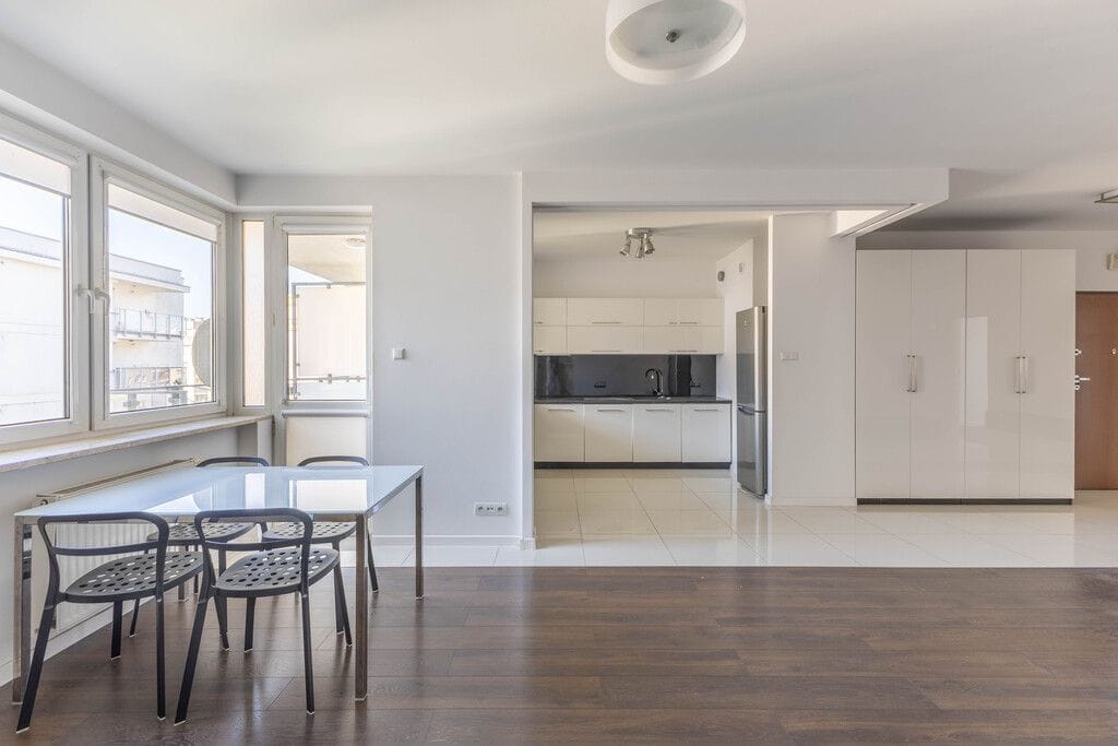 Mieszkanie 3 pokojowe na Sprzedaż