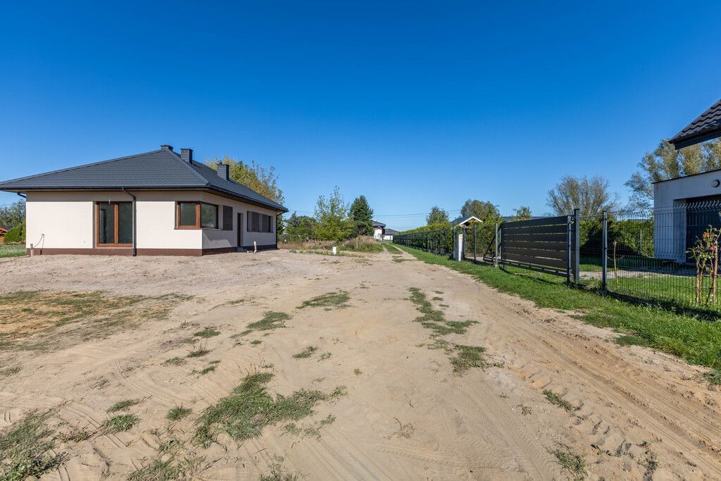 Dom 4 pokojowe na Sprzedaż