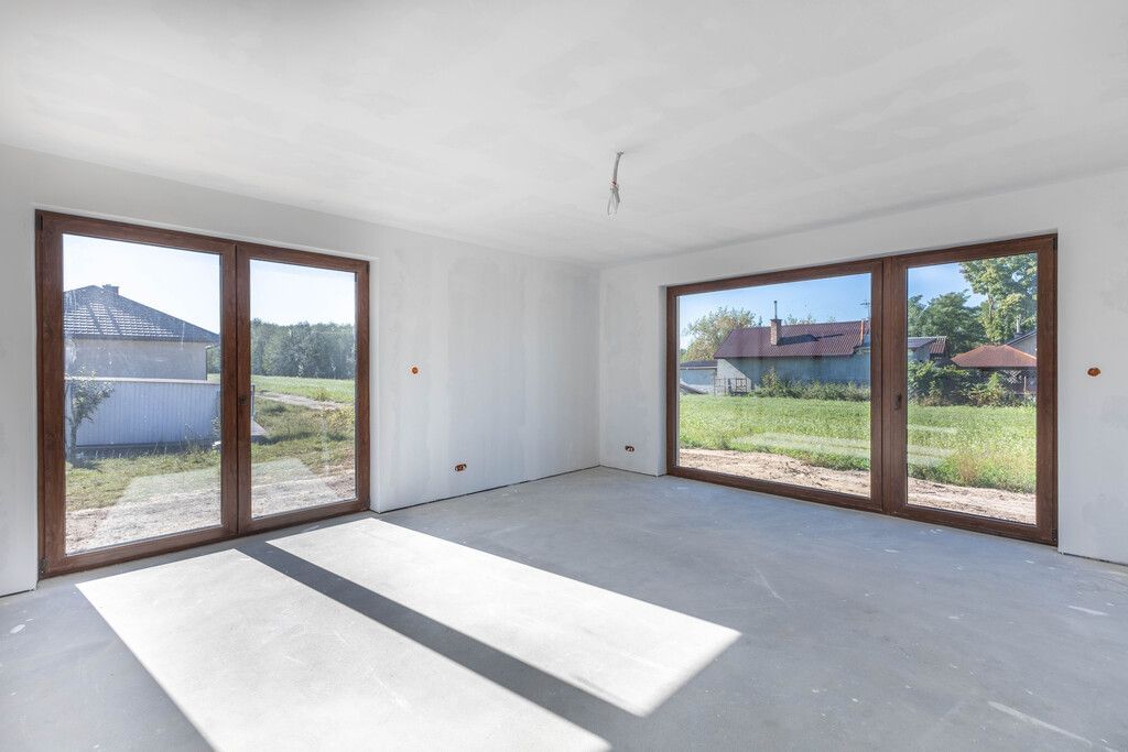 Dom 4 pokojowe na Sprzedaż