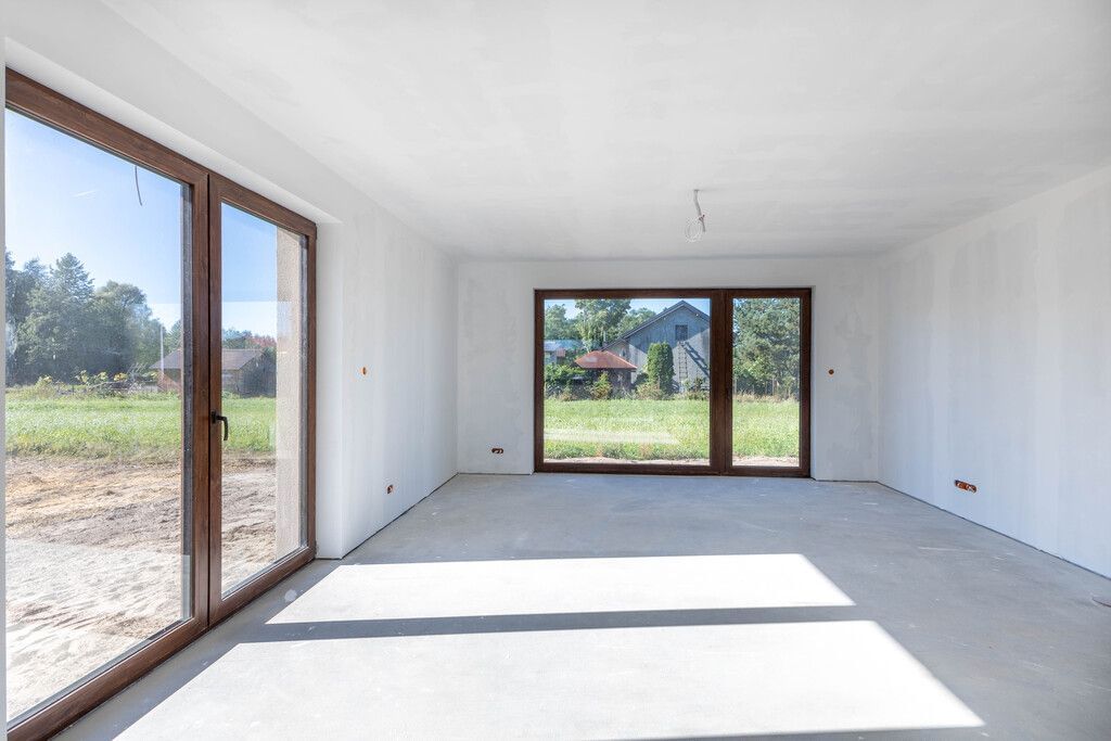 Dom 4 pokojowe na Sprzedaż