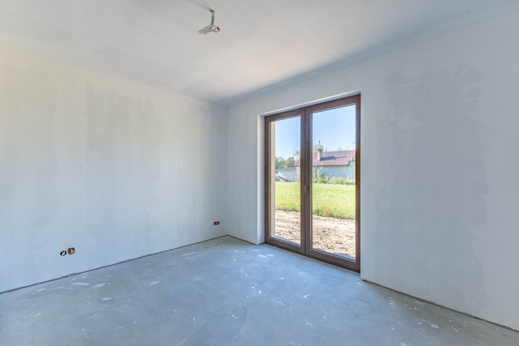 Dom 4 pokojowe na Sprzedaż