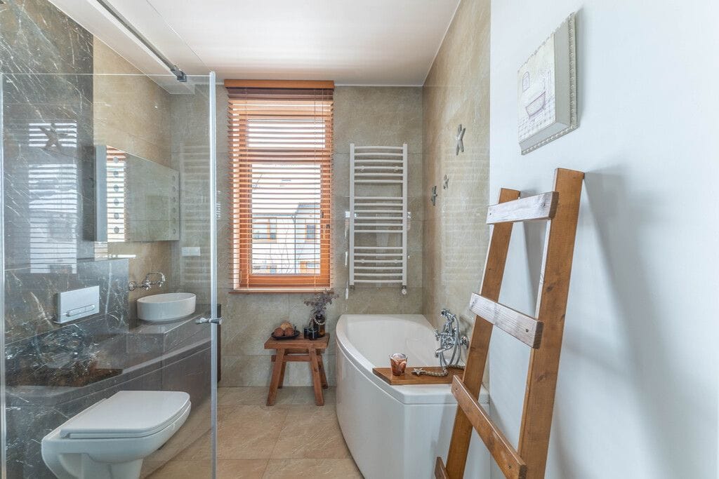 Dom 5 pokojowe na Sprzedaż