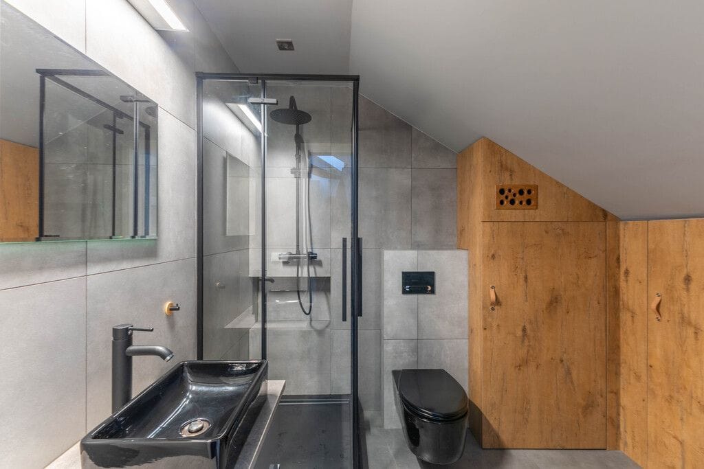 Dom 5 pokojowe na Sprzedaż