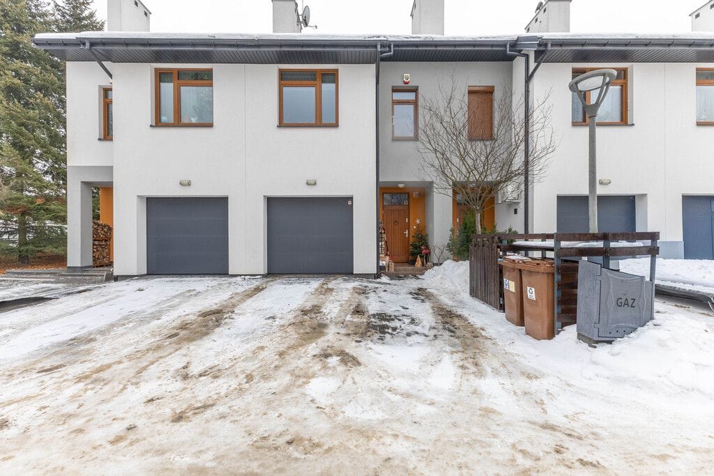 Dom 5 pokojowe na Sprzedaż