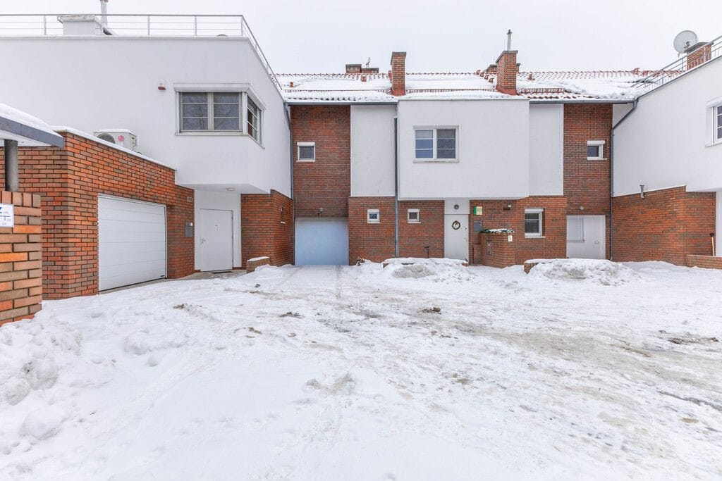 Dom 5 pokojowe na Sprzedaż